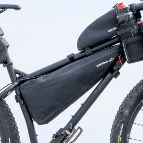 <span class="rojo">New line 2022</span> </br>Large frame bag <span style="background-color:black; color: white;"> [MTB] <span>